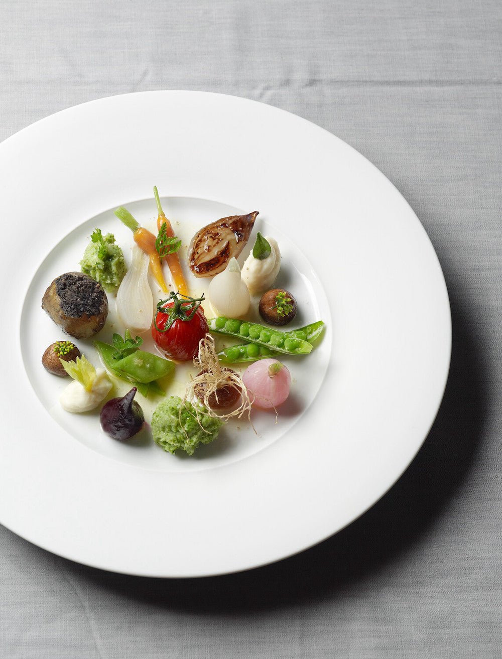 Buntes Sommer-Gemüse raffinierter saisonaler Gemüseteller | Rezept ...