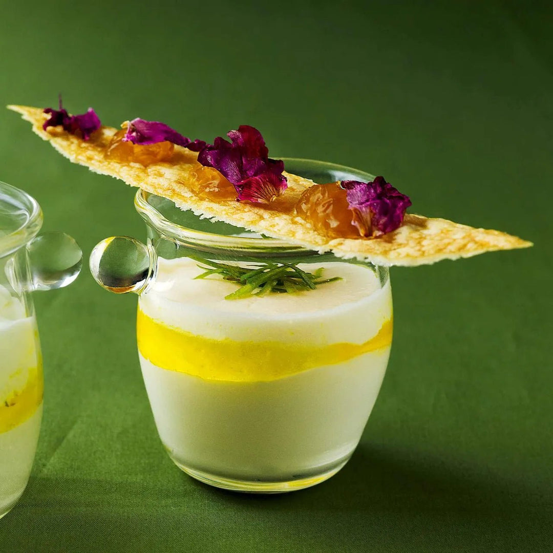 Sommer-Dessert im Glas mit Ziegenjoghurt und Sylter Rose - Sylter Manufaktur Johannes King