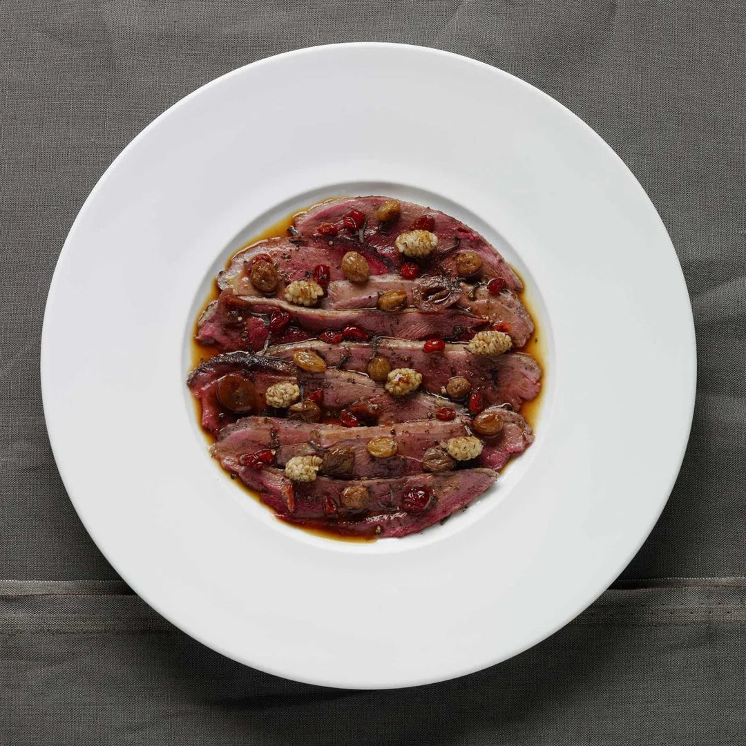 Wildentenbrust mit Friesentee, Rosinen, Maulbeeren und Berberitzen
