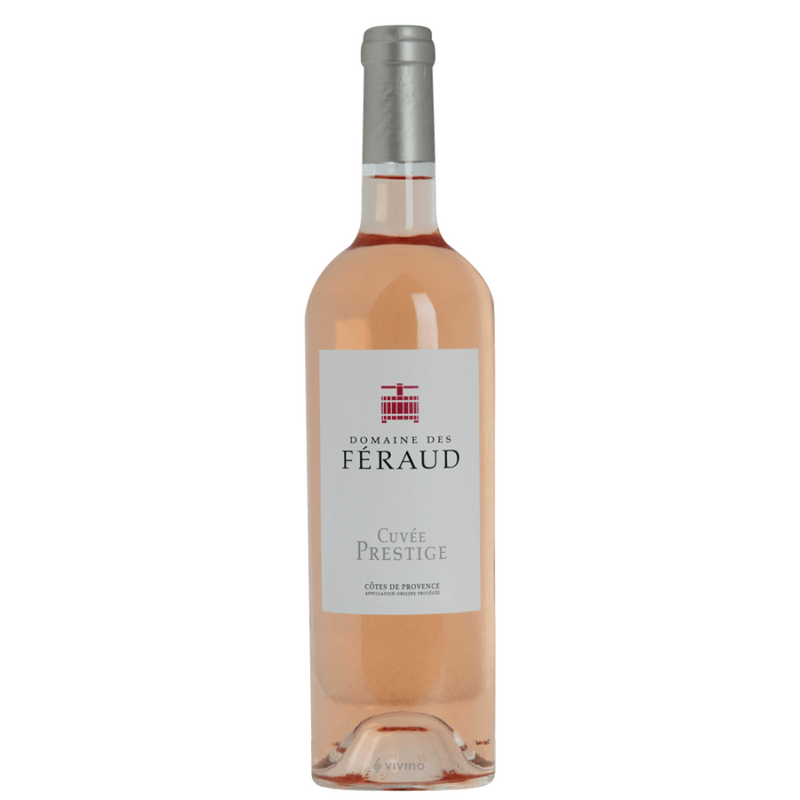 Eine Flasche Domaine des Féraud - Cuvée Prestige 2022 mit einem hellrosa Farbton. Die Flasche hat ein minimalistisches Etikett mit dem Logo des Weinguts, dem Weinnamen und der Produktionsregion. Der Verschluss hat eine metallisch-silberne Farbe.
