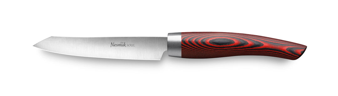 Eine Nesmuk Soul Serie, Messer mit feststehender Klinge aus Edelstahl und rot-schwarz geschichtetem Griff auf weißem Hintergrund.