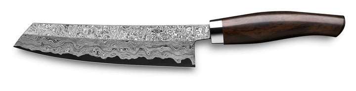 Nesmuk Exklusiv C150 Kochmesser 180 mit gemusterter Klinge und handgefertigtem Messergriff auf weißem Hintergrund.