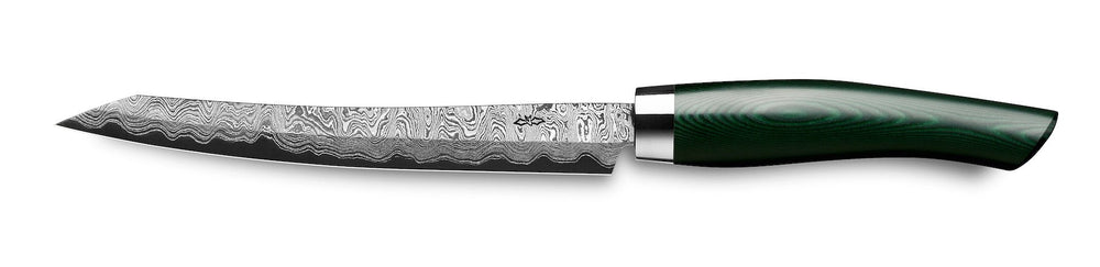 Ein Nesmuk EXKLUSIV C150 Slicer 160 Damaststahlmesser mit gemusterter Klinge und schwarzem Griff auf weißem Hintergrund.