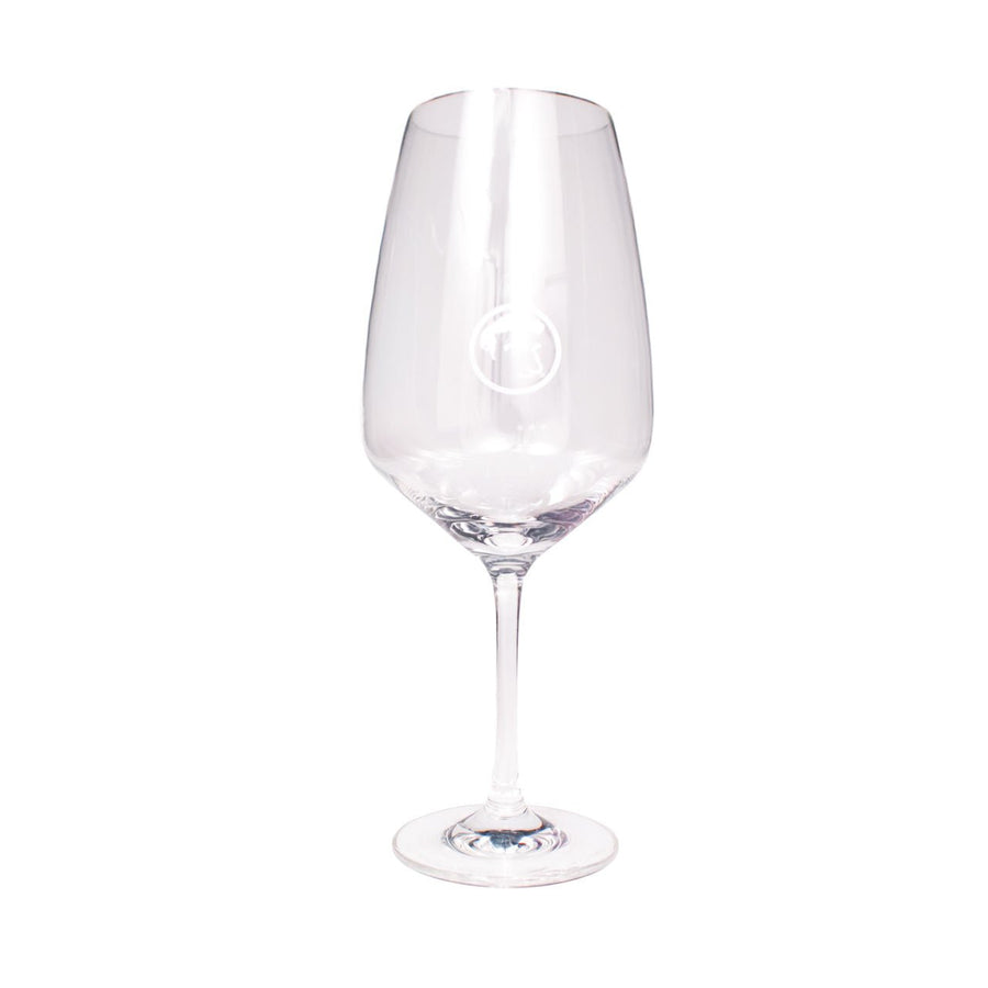 Ein klares Zwiesel 1872 Kings Rotweinglas Weinglas vor weißem Hintergrund.