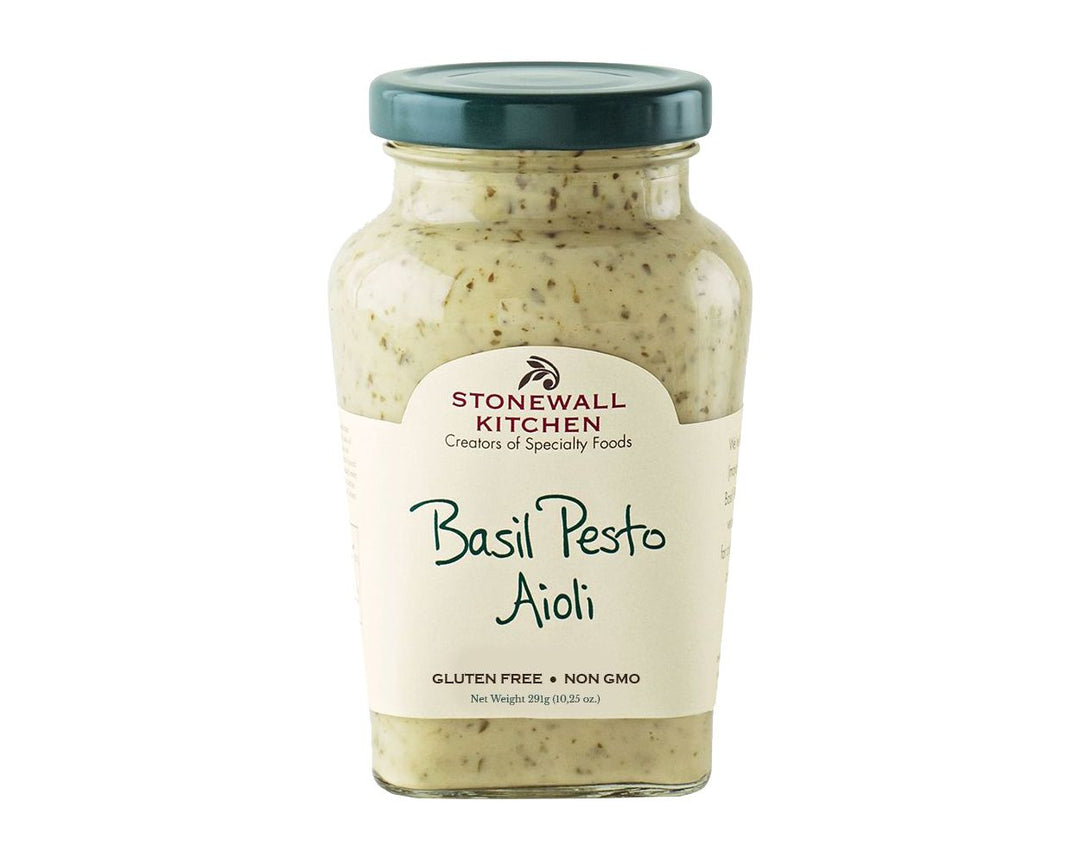 Ein Glas American Heritage Basil Pesto Aioli Grillsauce, gekennzeichnet als glutenfrei und gentechnikfrei.