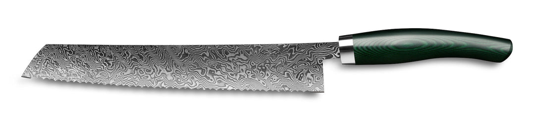 Ein Nesmuk Exklusiv C90 Brotmesser 270 Brotmesser mit Wellenmuster auf der Klinge und einem schwarz-grünen laminierten Griff isoliert auf weißem Hintergrund.