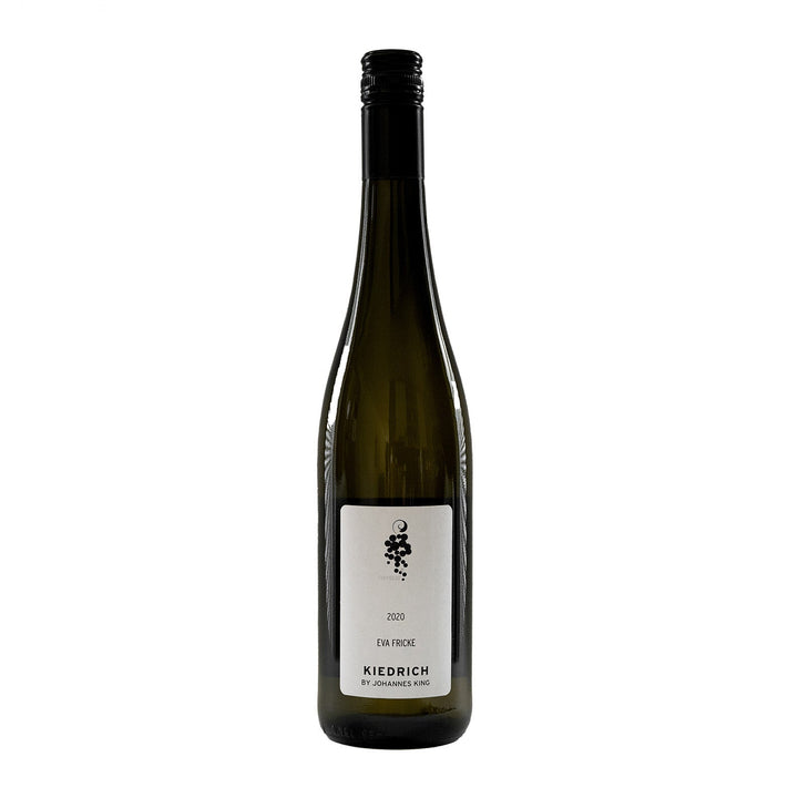 Eine Flasche 2020 Riesling Kiedrich von Johannes King, trockener 0,75l Wein vor weißem Hintergrund.
