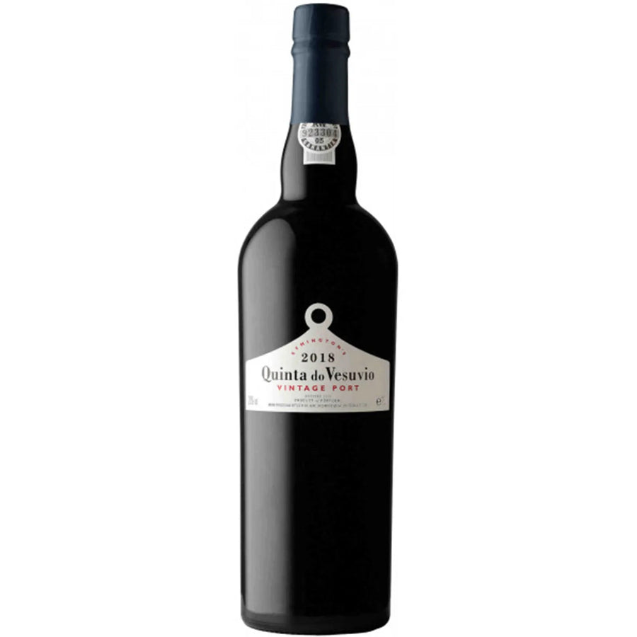 Eine Flasche Portwein Quinta do Vesuvio Magnum Vintage 2018 1,5l mit dunklem Etikett und weißem Text.