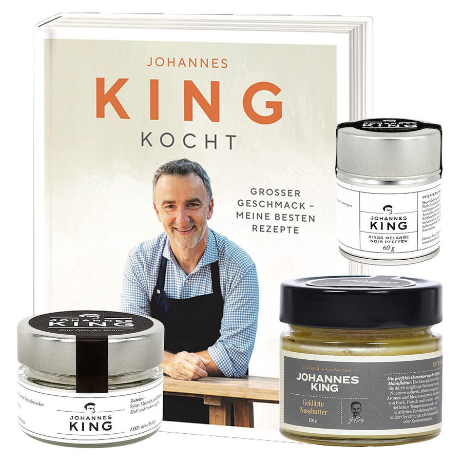 Ein Kochbuch mit dem Titel „Johannes King kocht“ sowie eine Auswahl an Hochzeitsgeschenken für Gourmets und Hobbyköche inspiriert von der Sylter Küche der Sylter Manufaktur Johannes King.