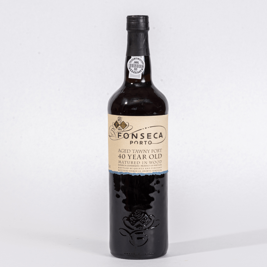 Eine Flasche 40 Jahre Fonseca 0,75l mit weißem Etikett.